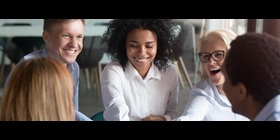 Gruppe von verschiedenen Personen